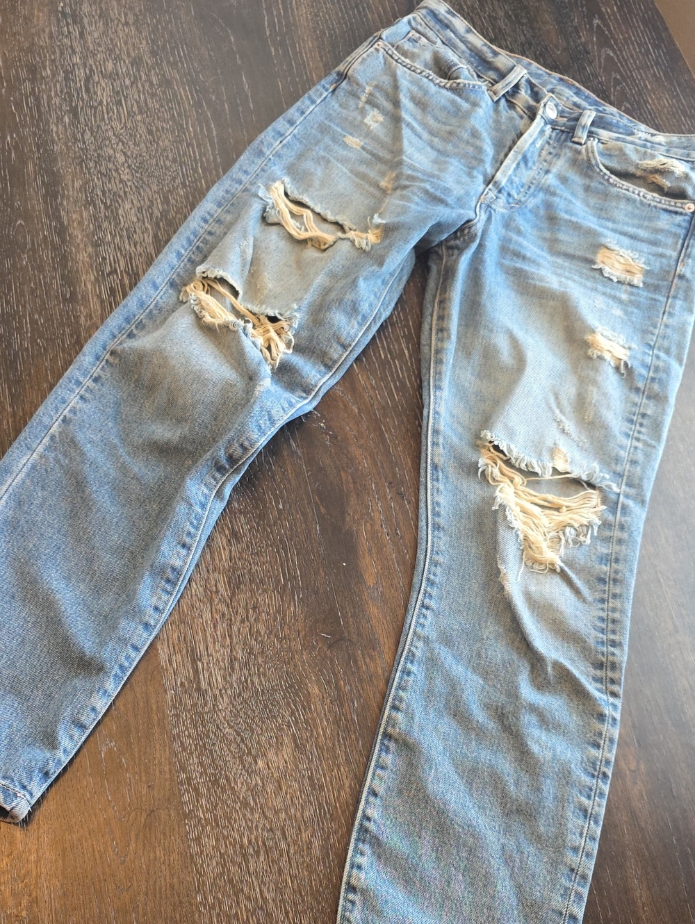 H&M Light Blue Distressed Women's Straight Leg Jeans